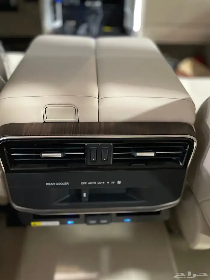 جي اكس ار L4 بنزين 2025 ابواب شفط اللون ابيض 12