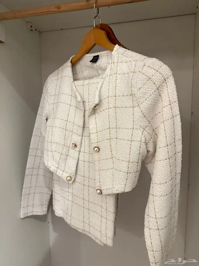 جاكيت وملابس شتويه للبيع 1