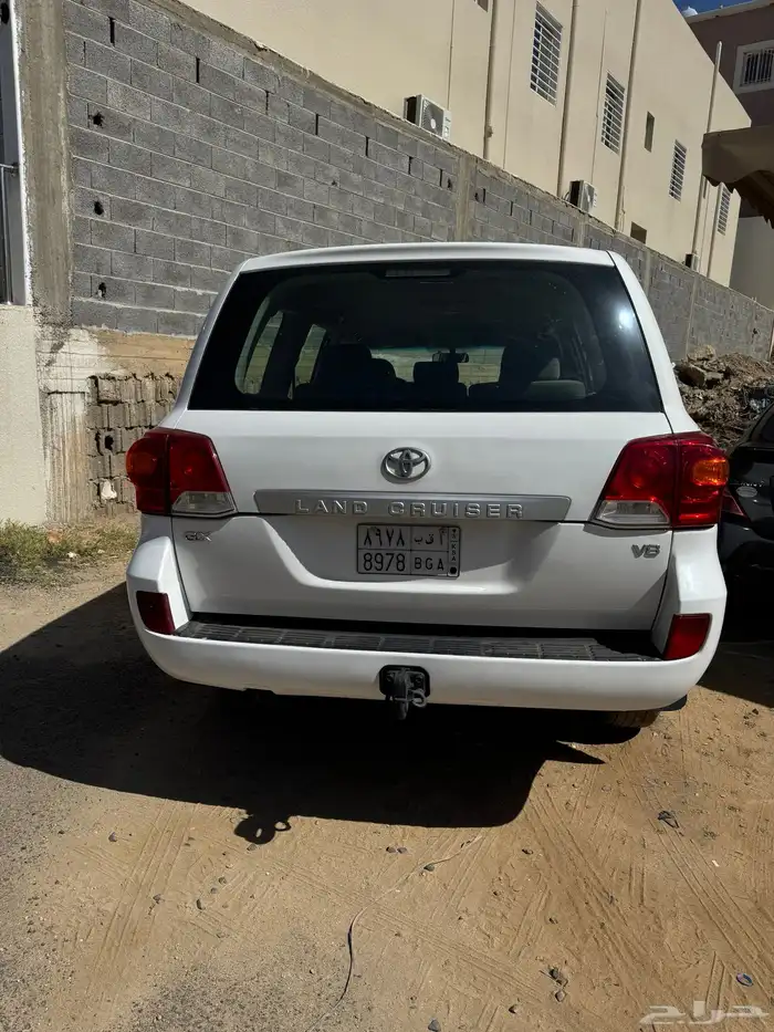 جيب لاندكروزر 2009 نظيف جدا دبل - للبيع 1