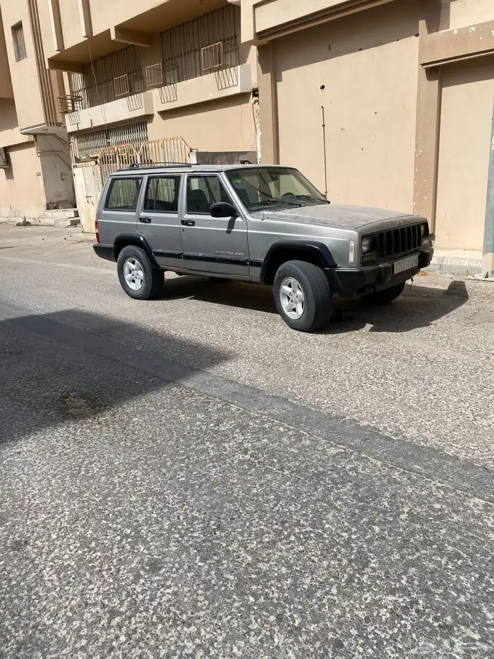جيب شروكي 2000 3