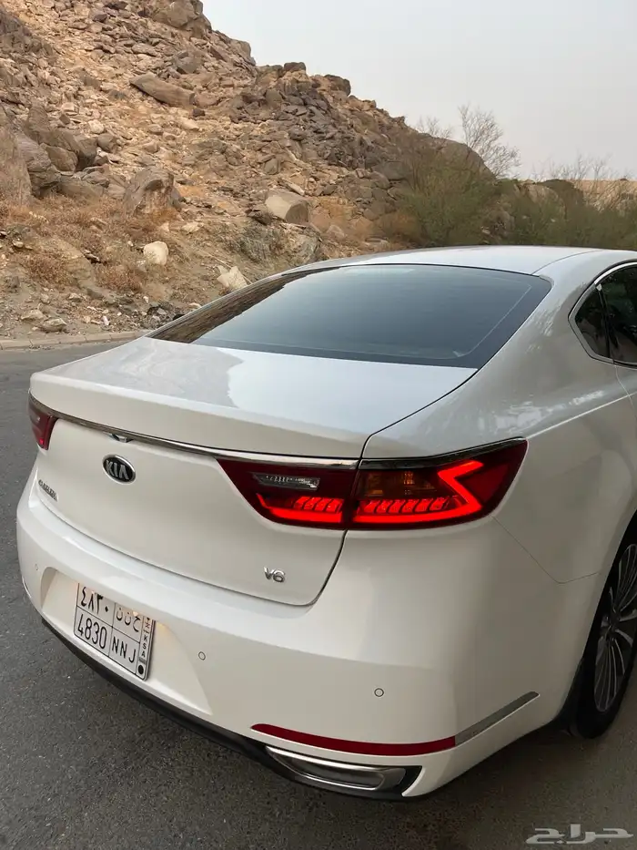 كيا كادينزا 2018 شبه الاصفار 15