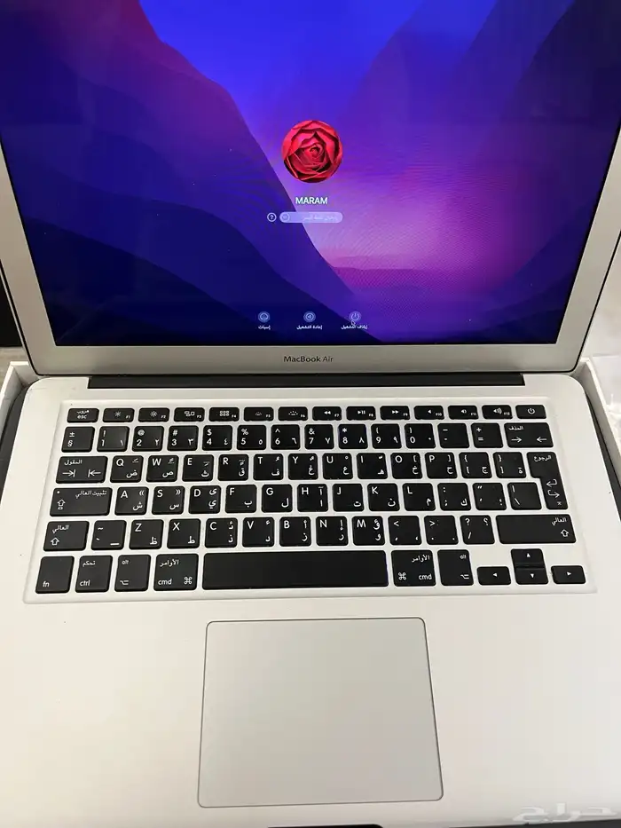 ماك بوك اير 13 انش 0