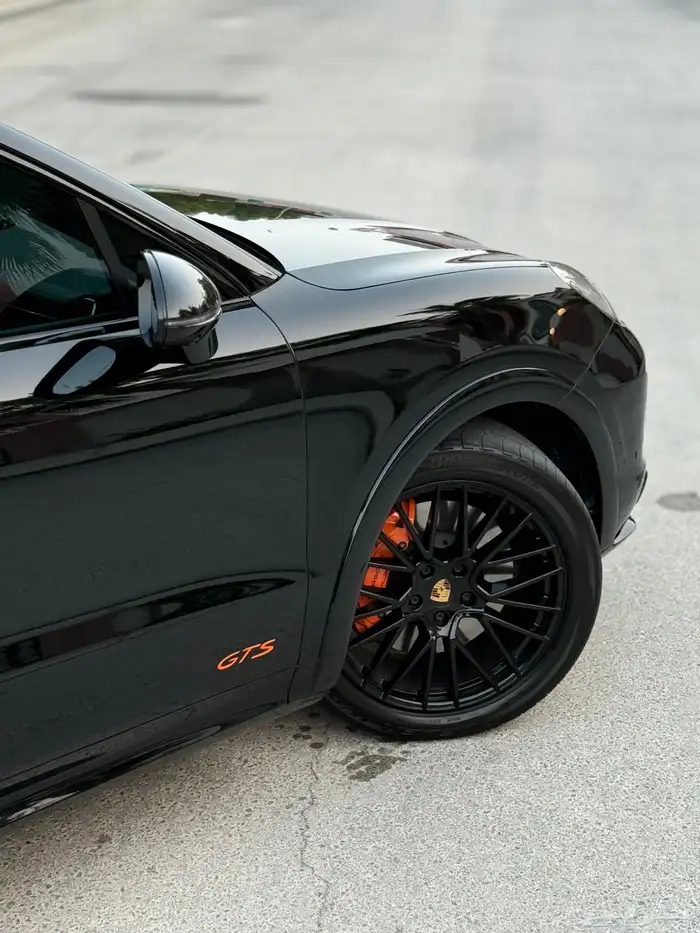 PORSCHE CAYENNE GTS 2022 44