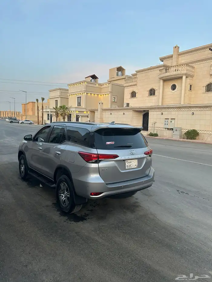 ((ديزل)) فورتشنر دبل 2022 فضي نظيف جدا 0