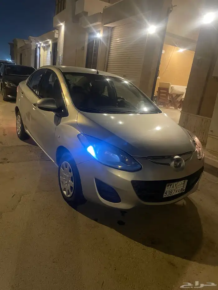 مازدا 2 2011 للبيع 4