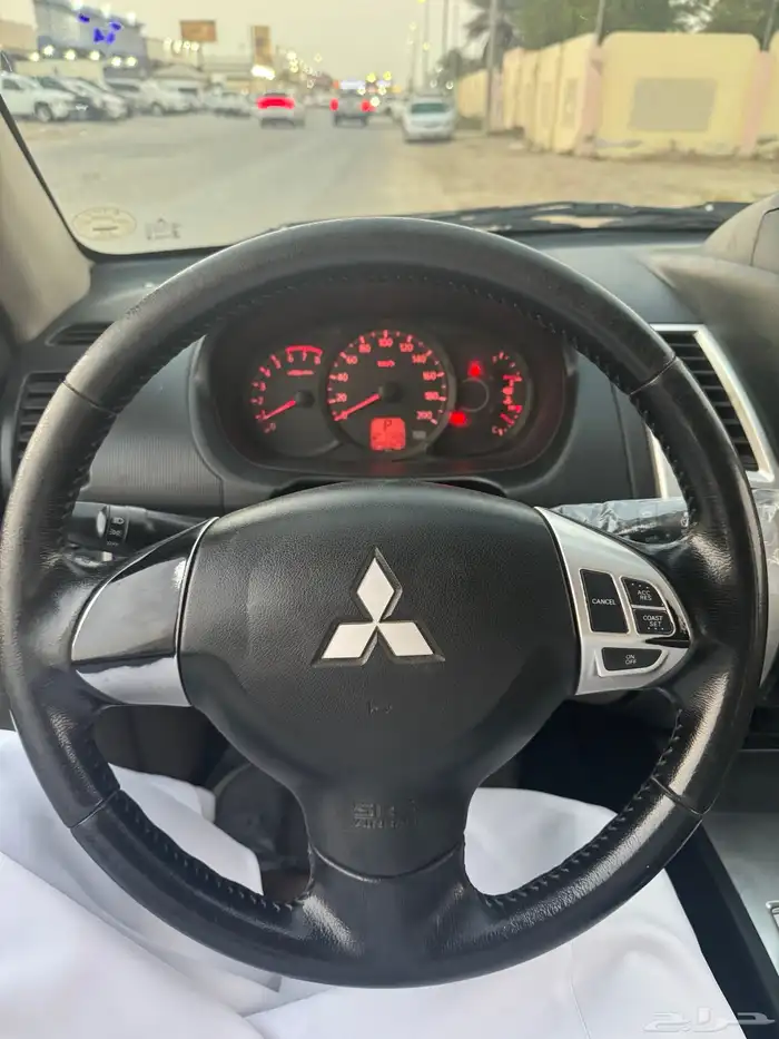 للبيع باجيرو سبورت 2015 7