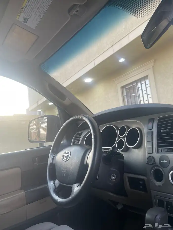 تويوتا سكويا 2010 5