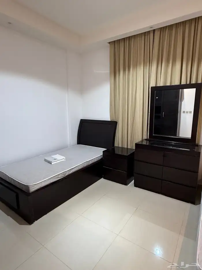 شقة مفروشة عزاب بحي الحمراء قريبة من جامعة فيصل ومعهد نيتي 5