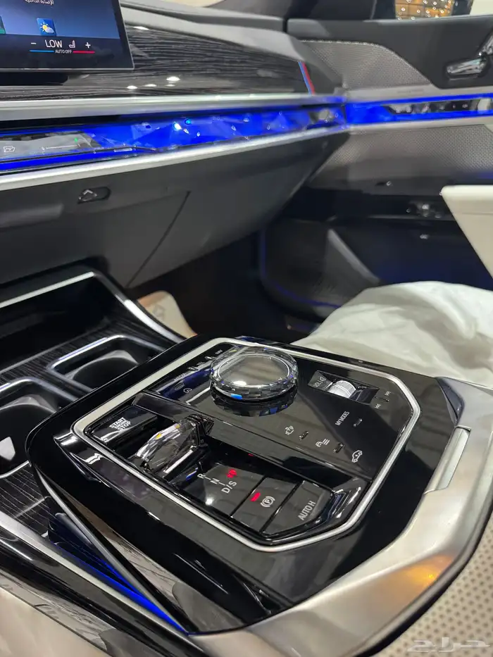 BMW 735i 2026 black ضمان وصيانة M kit بطاقة فاتوره 15