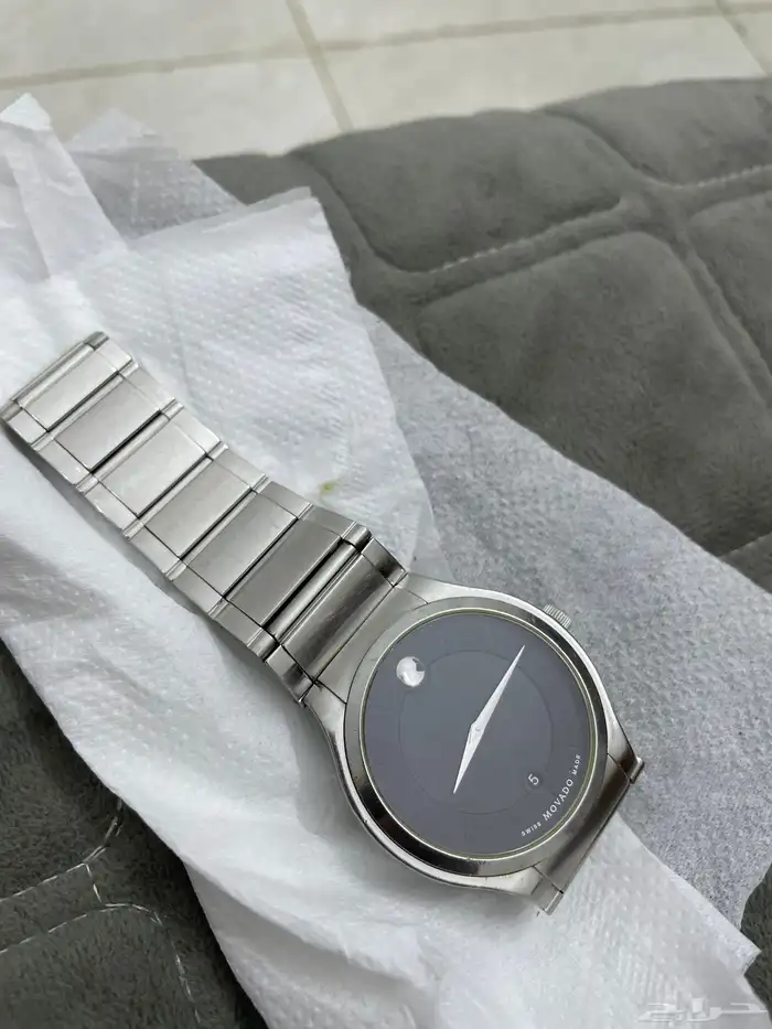 ساعه سويسريه أصليMovado 1