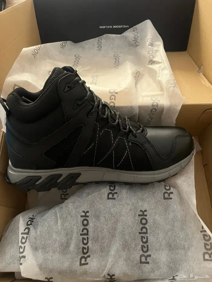 حذاء سلامة ريبوك 0