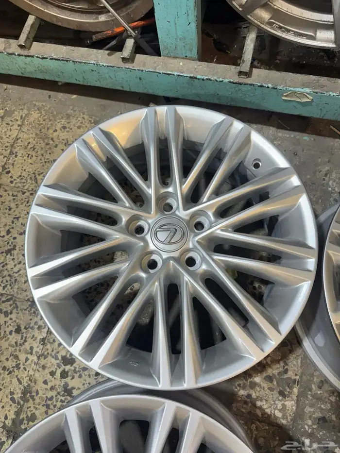 جنوط لكزس ES350 مقاس 17 اصلي وكاله 3