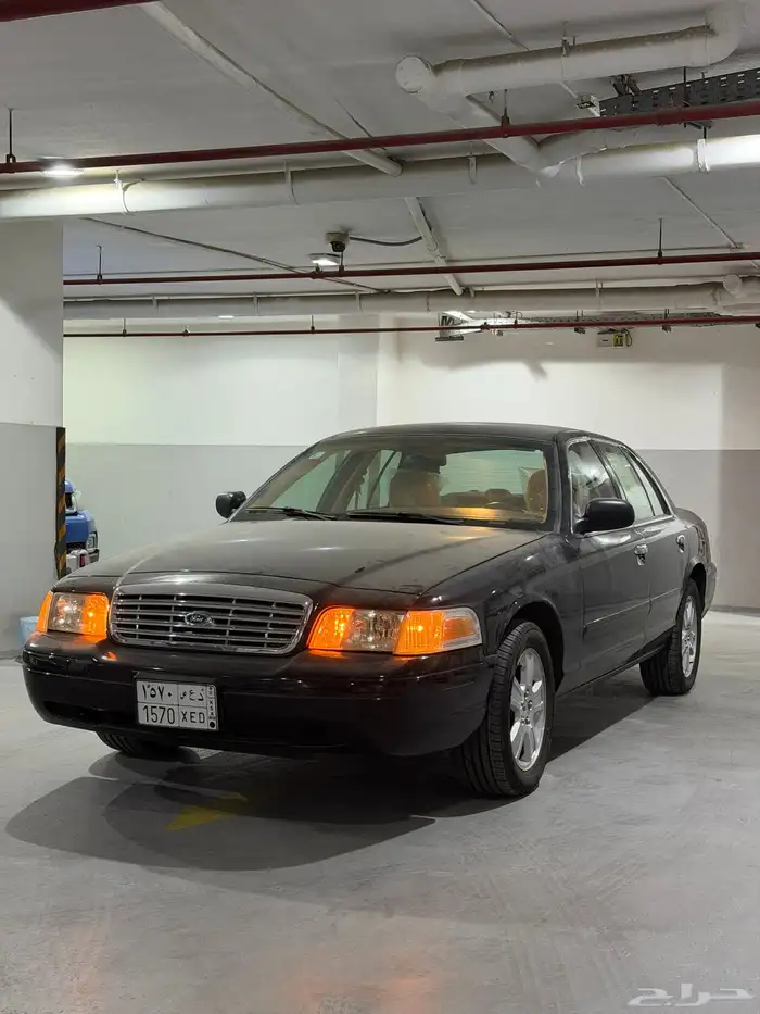 فورد كروان فكتوريا ( صنف ) 0