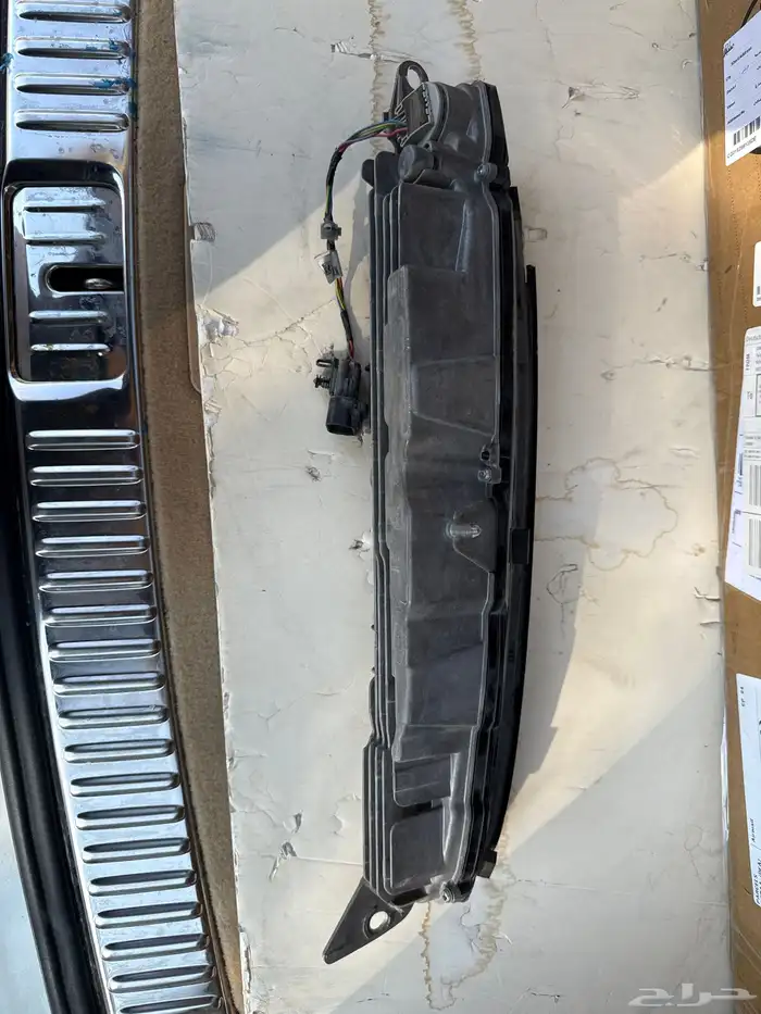 اصطب رنج روفر 2024 خلفي يمين مستعمل 2