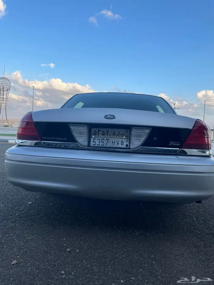 فورد فكتوريا 11 بودي ومحركات بلد 9