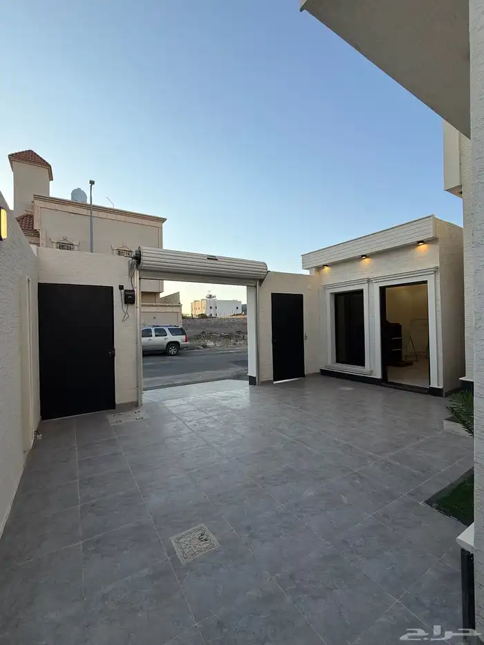 للبيع فلل فاخرة مكونه من دورين وملحق بمخطط 6 طريق الثمانين 2