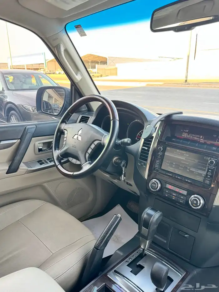 للبيع ميتسوبيشي باجيرو 2018 - فل كامل - مكينه 3800 7