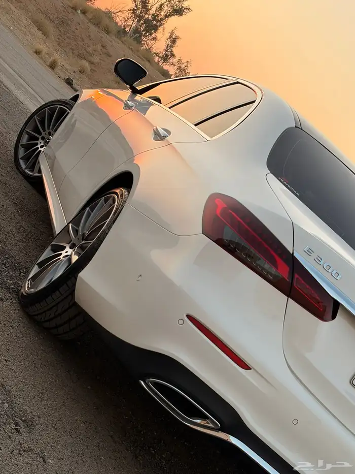 للبيع مرسيدس E300 AMGkit موديل 2022 بدي وكاله 28