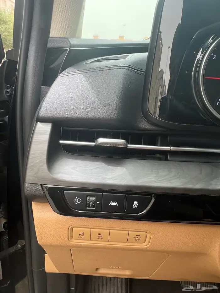 كيا كرنفال 2021 ( ديزل ) فل كامل بحالة الوكالة 10