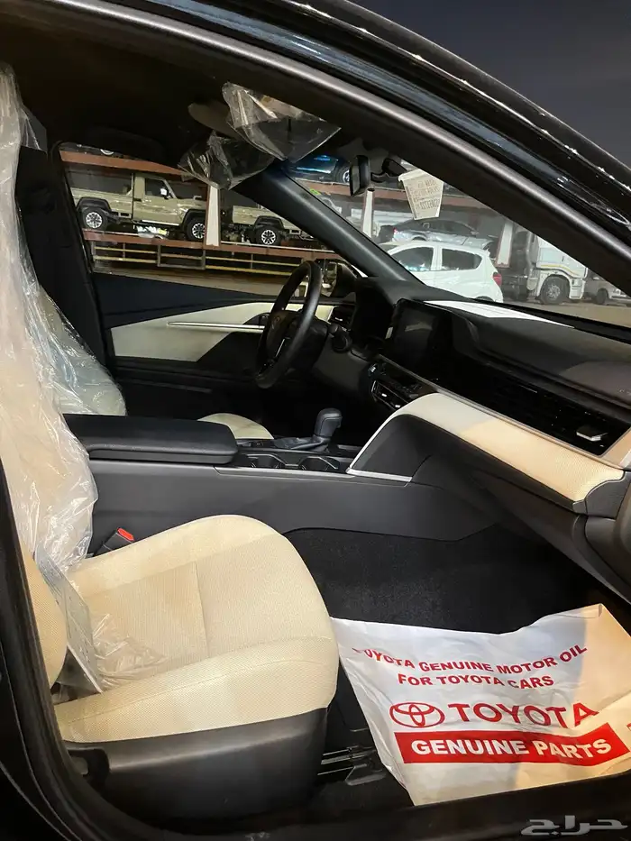 تويوتا كامري E ستاندر 2025 بنزين سعودي 17