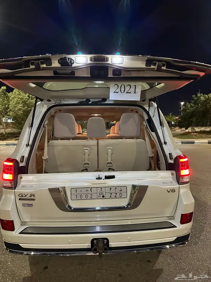 للبيع جيب 2021 ترونق وكاله ماشي 57 فقط 9