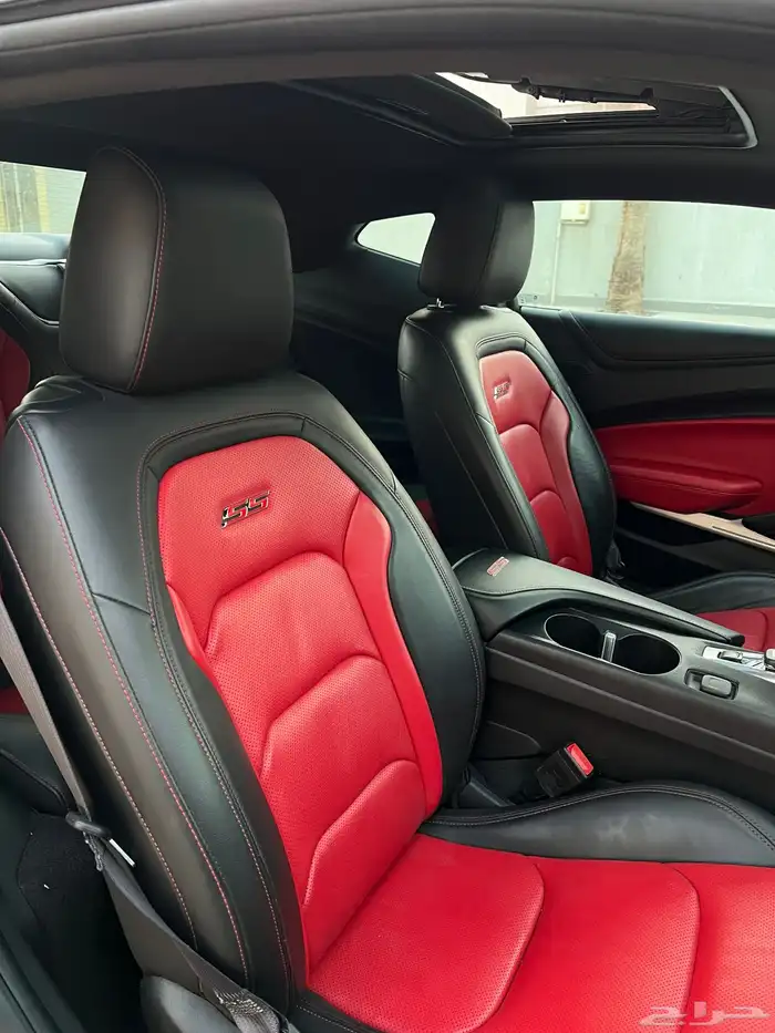 شفروليه ( كمارو SS ) الموديل 2016 صيانات الوكاله نظيف 31