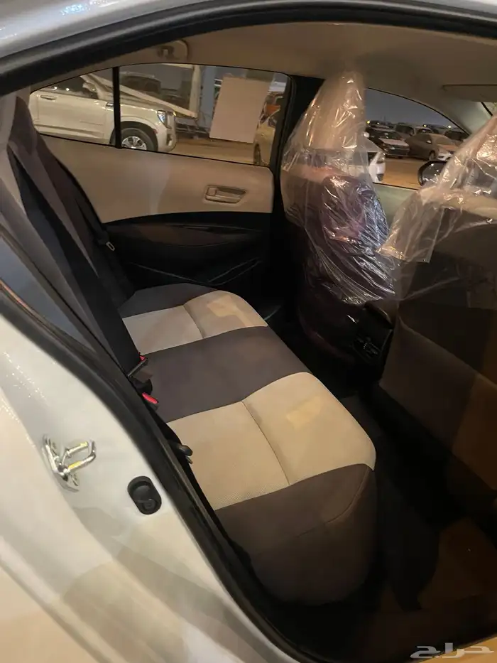 تويوتا كورولا XLI 2.0 طيس بنزين 2025 5