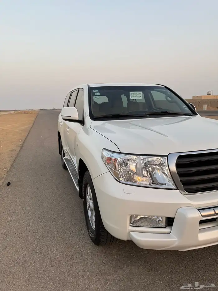 جيب لاندكروزر 2011((مخزن )) 2