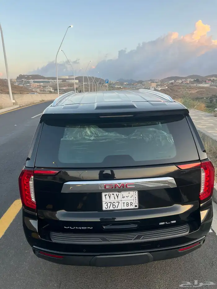 جمس يوكن اسود قصير بدون دبل موديل 2022 13