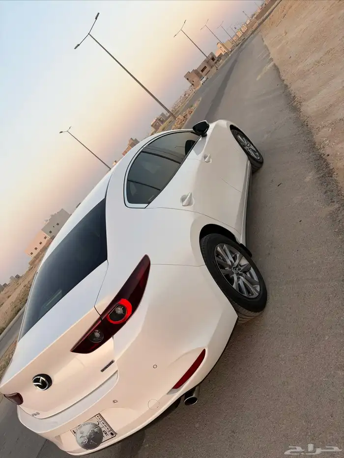 مازدا 3 موديل 24 للبيع 2