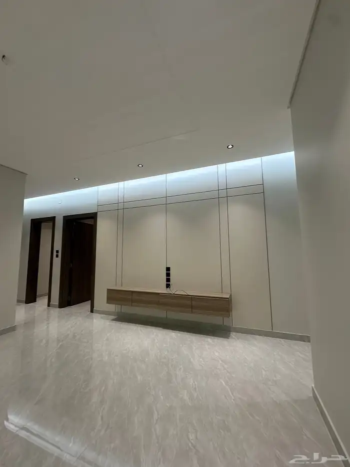 شقه للبيع خمس غرف وصاله 12