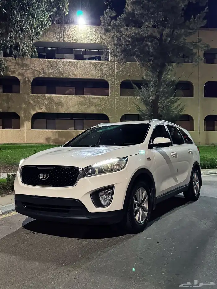 كيا سورينتو موديل 2016 ممشى 250 كم نظيفة جدا 0