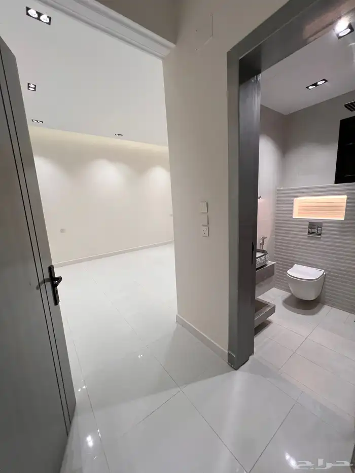 ادوار ارضيه وادوارعلويه طريق ابها الخميس مقابل دوار التحلية 20