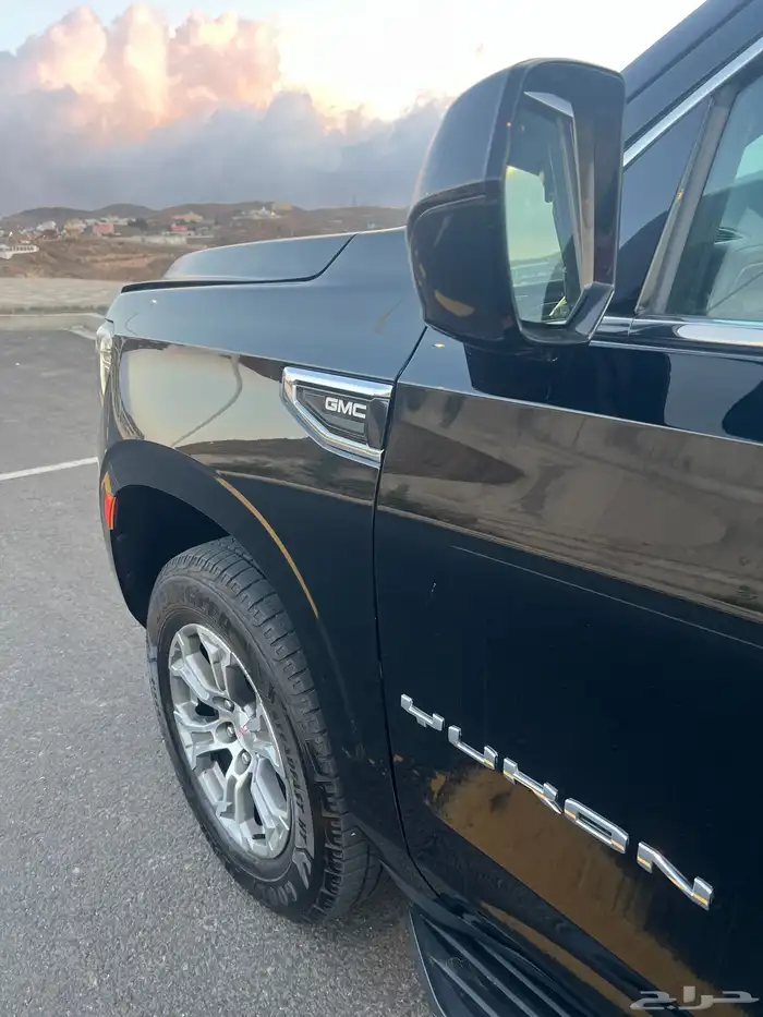 جمس يوكن اسود قصير بدون دبل موديل 2022 1