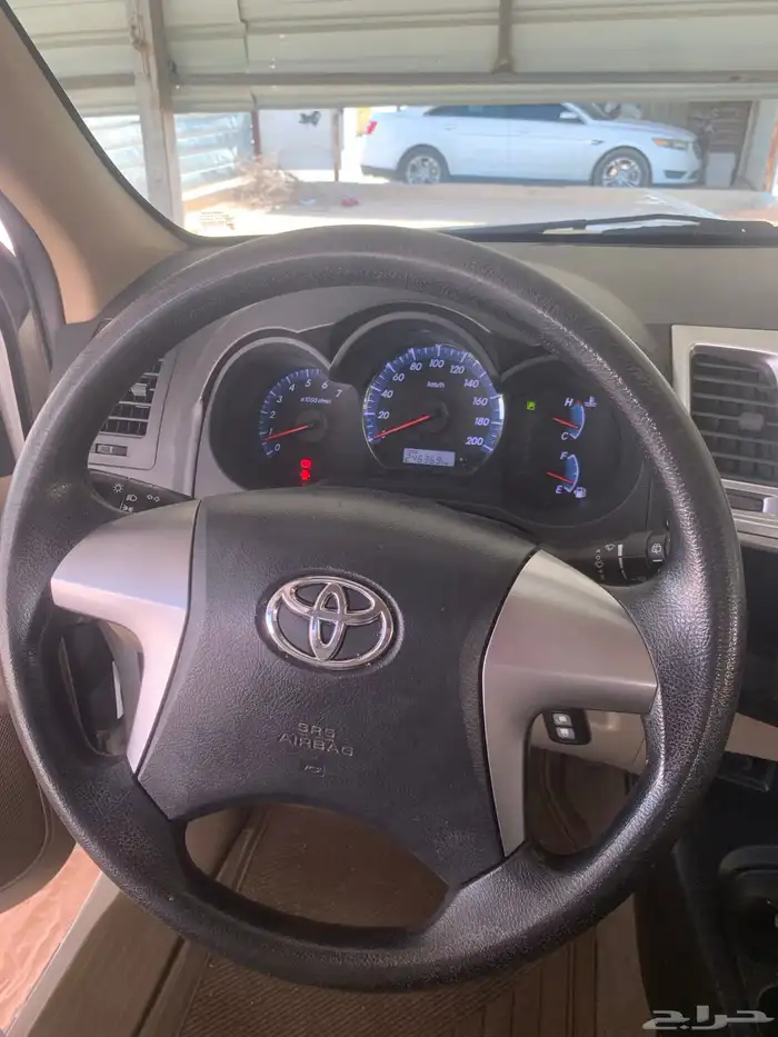 للبيع فورشنر مديل 2014 GX عداد 245 9