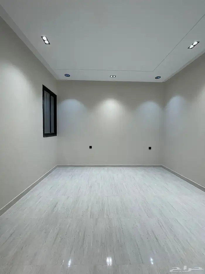 للبيع فيلا روف دورثانى مع ملحق من 770 الف مقابل نادى ضمك 14