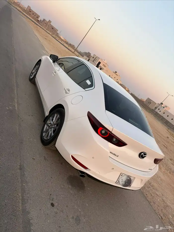 مازدا 3 موديل 24 للبيع 3