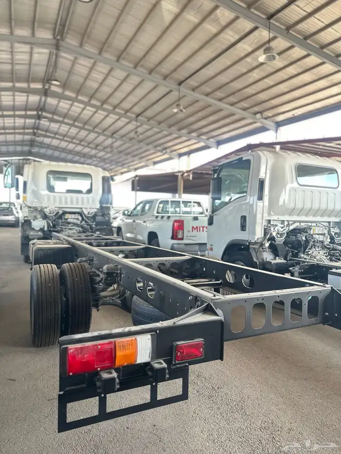 ايسوزو اسندر 7.5 طن 2025 6