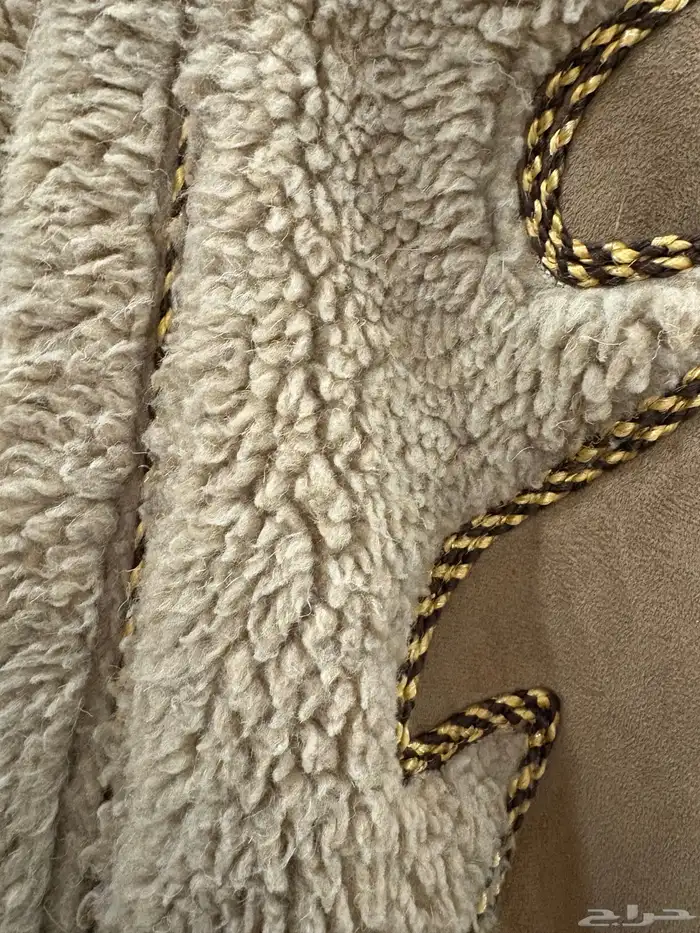 فروة نسائية سورية 18عام 3