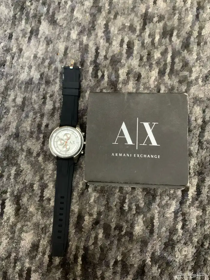 ساعة يد رجالية من أرماني إكستشينجArmani Exchange 4