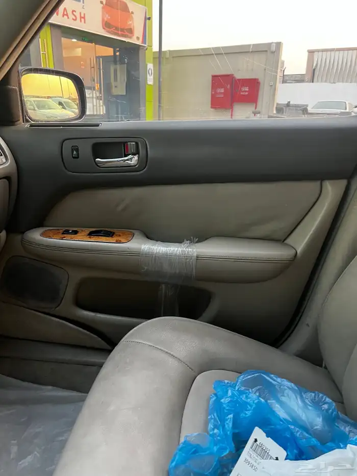 لكزس 400 اقبل بدل 11