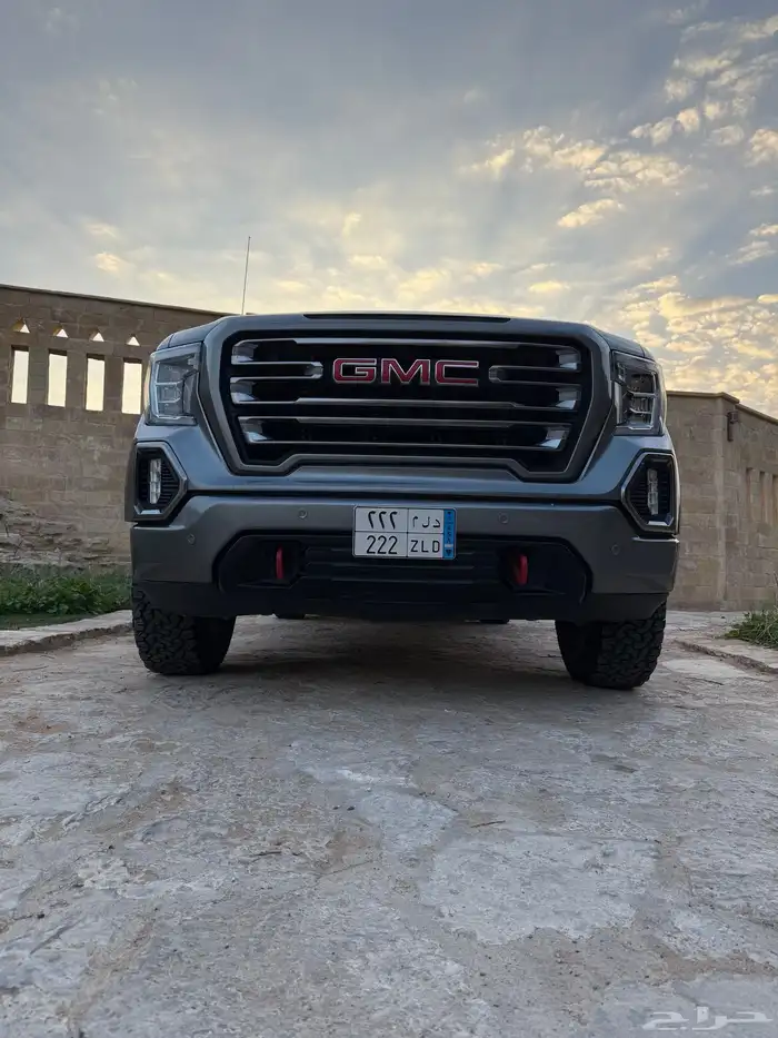 سييرا AT4 نظيف رمادي 73