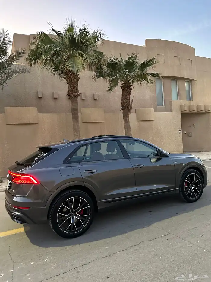 اودي Q8 بحاله الوكاله 2020 ماشي 88 الف SLine 40