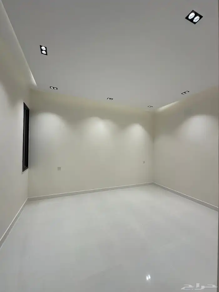 للبيع شقق بمداخل سياره بحى المعارض خميس مشيط 17