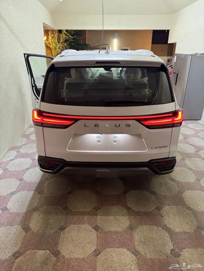 لكزس Lx600 BB 2025 اصفار 10