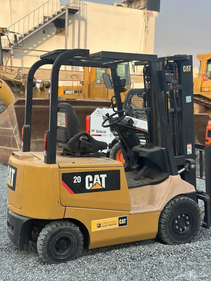 رافعة شوكية كونتينر 2 طن كهرباء موديل 2017 نظيفه جدا 1