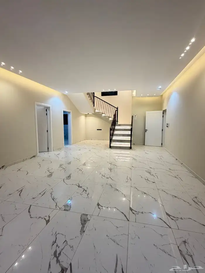 للبيع فيلا كبيره مودرن البكيريه حي الرياض 20