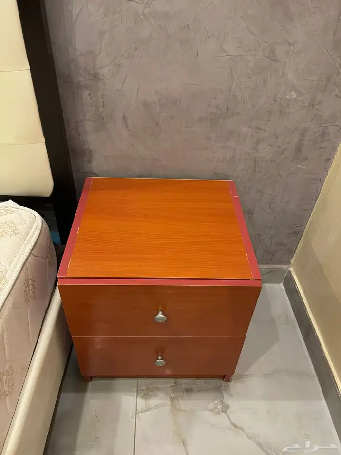 سرير كينغ جلد و خشب زان مليان اصلي مع كامل ملحقاته 6