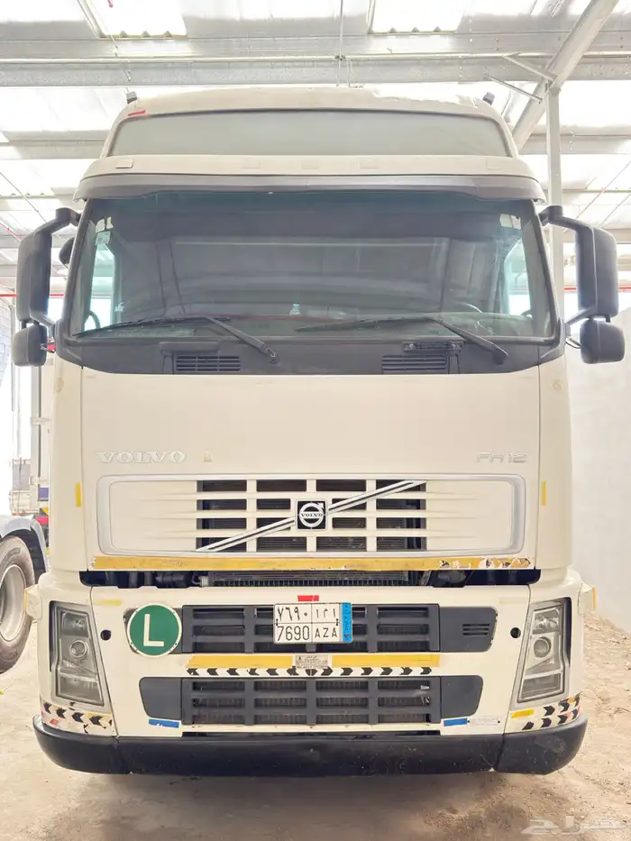 للبيع صهريج فولفو عايدي موديل 2003 1