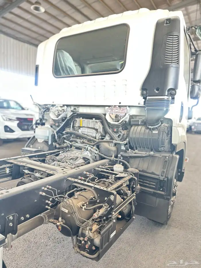 ايسوزو اسندر 7.5 طن 2025 4